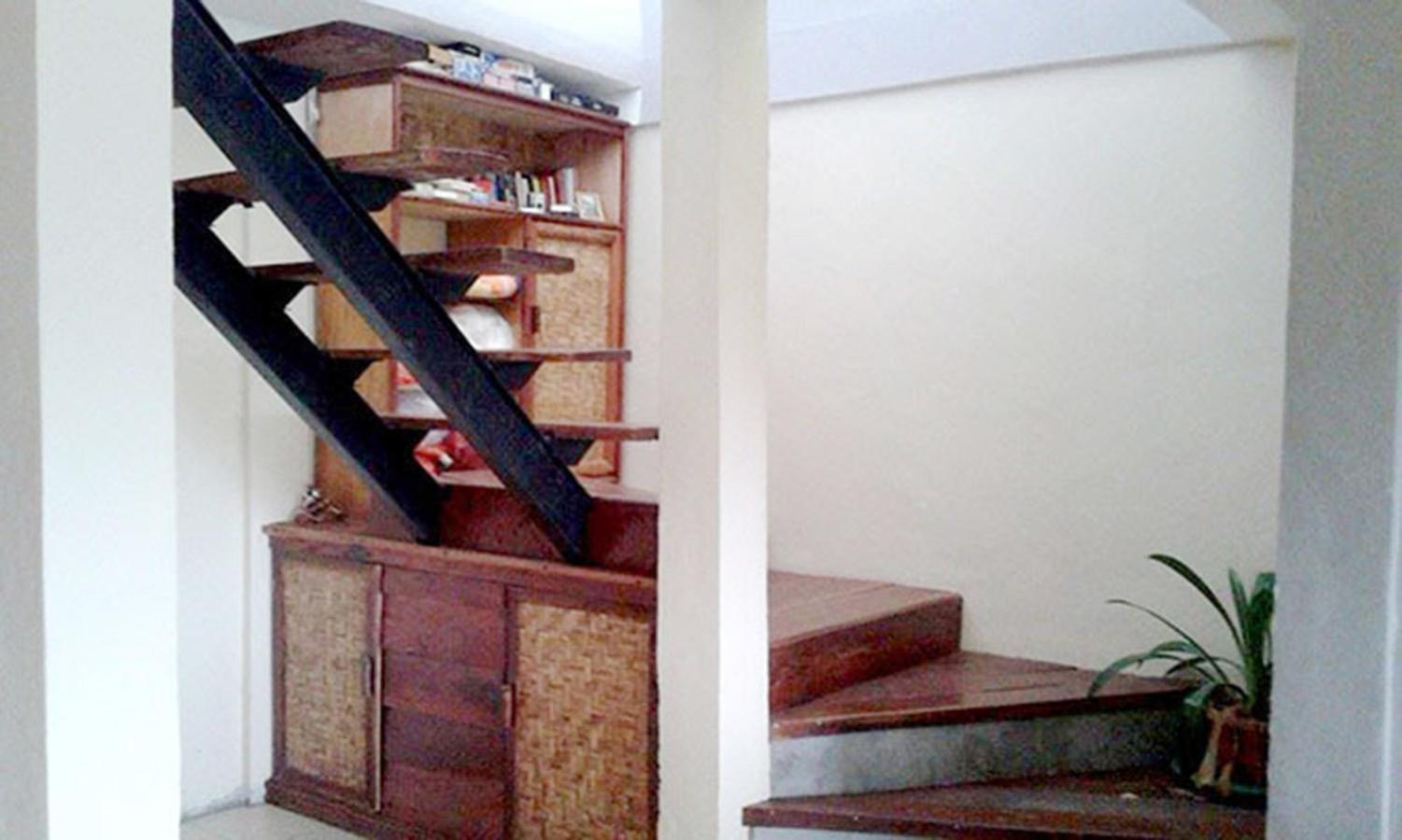 Merdeka House Maluk Exterior photo